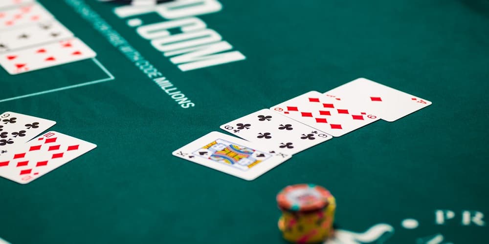 Omaha poker: rules and starting hands